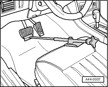 Removing and installing control unit and hydraulic unit, RHD vehicles
