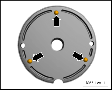 Removing and installing retaining plate for manually operated or automatic anti-dazzle interior mirror, without rain and light sensor -G397- and front camera for driver assist systems -R242