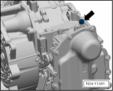 Removing and installing mechatronic unit for dual clutch gearbox -J743