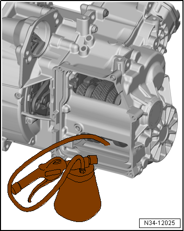 Removing and installing mechatronic unit for dual clutch gearbox -J743