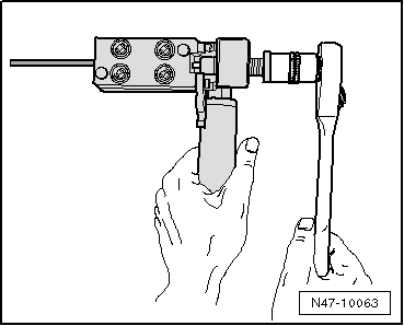 Instructions for use of flanging tool