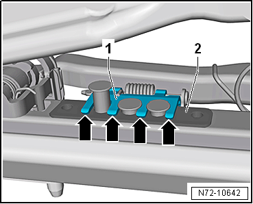Adjusting Bowden cable A for entry assistance